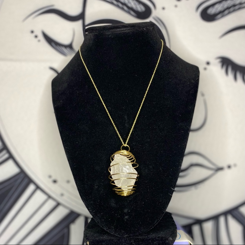 (Hand Crafted) raw clear quartz necklace w/ non tarnish gold chain